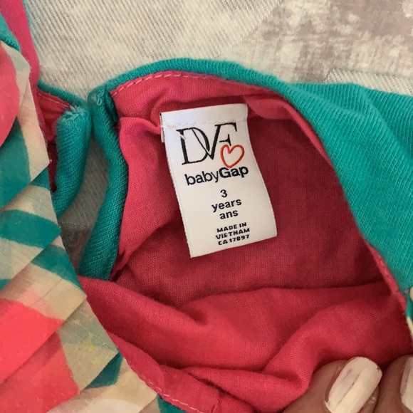 Beautiful toddler girl’s DVF inspired Gap blouse…. - Picture 2 of 2